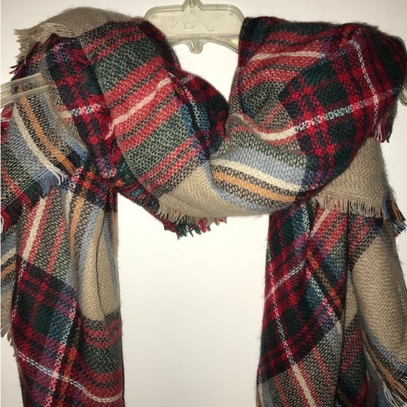 ModCloth tartan plaid blanket wrap/scarf/shawl - Picture 12 of 17